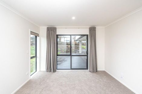 Photo of property in 32 Tirimoana Place, Otamatea, Whanganui, 4501