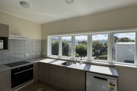 Photo of property in 26 Brougham Street, Mount Victoria, Wellington, 6011