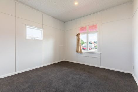 Photo of property in 42 Tennyson Street, Dannevirke, 4930