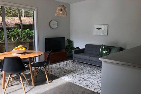 Photo of property in 47 Maungaraki Road, Korokoro, Lower Hutt, 5012