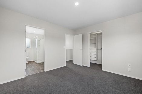 Photo of property in 27 Calypso Way, Unsworth Heights, Auckland, 0632
