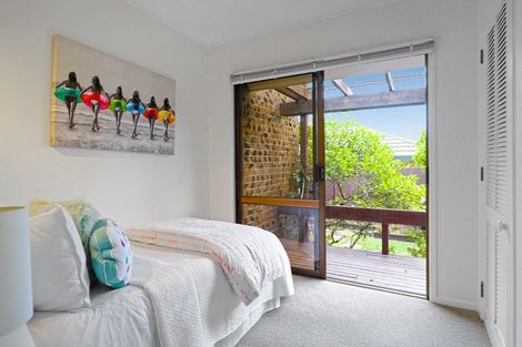 Photo of property in 1 Bolton Street, Blockhouse Bay, Auckland, 0600