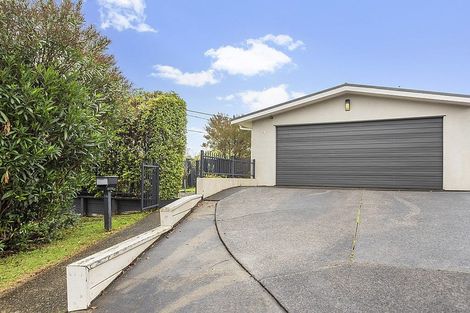 Photo of property in 1/2a Dallinghoe Crescent, Milford, Auckland, 0620