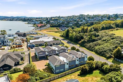 Photo of property in 2/17 Tremaine Avenue, Two Mile Bay, Taupo, 3330