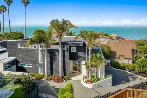 Photo of property in 33a Churchill Road, Murrays Bay, Auckland, 0630