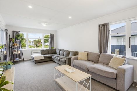 Photo of property in 9 Duke Street, Levin, 5510