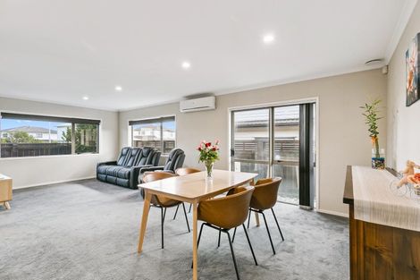 Photo of property in 226 Mark Avenue, Grenada Village, Wellington, 6037