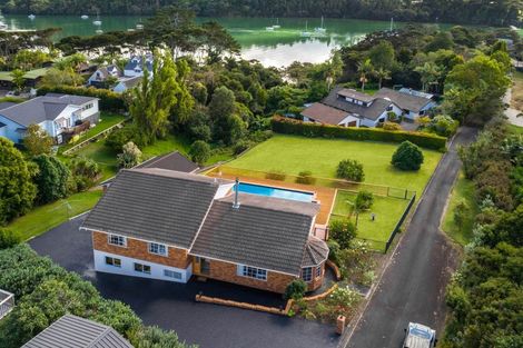 Photo of property in 21 Waipuia Place, Greenhithe, Auckland, 0632