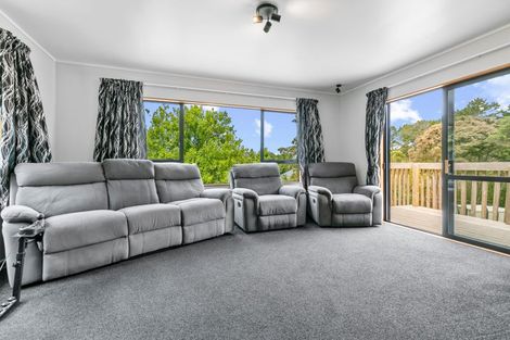 Photo of property in 2a Parklands Avenue, Swanson, Auckland, 0612