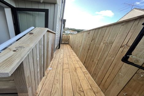 Photo of property in 145e The Parade, Island Bay, Wellington, 6023