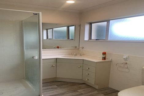 Photo of property in 40 Kingsgate Avenue, Havelock North, 4130