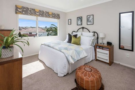Photo of property in 5 Pintner Place, Somerville, Auckland, 2014