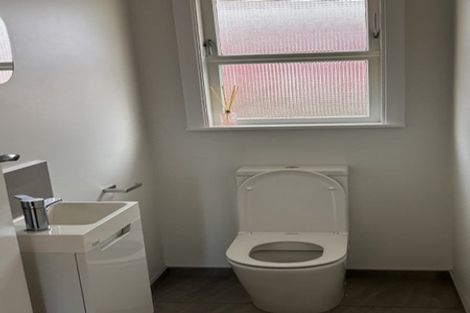 Photo of property in 5 Chilton Grove, Hutt Central, Lower Hutt, 5010