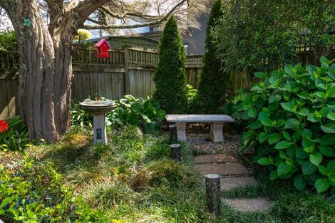 Photo of property in 3 Admirals Court Drive, Greenhithe, Auckland, 0632