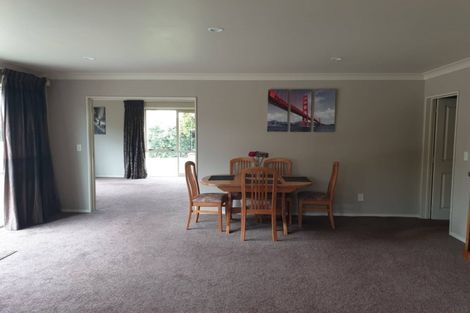 Photo of property in 15 Dinglebay Place, Casebrook, Christchurch, 8051