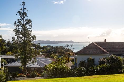 Photo of property in 4 Vipond Road, Stanmore Bay, Whangaparaoa, 0932