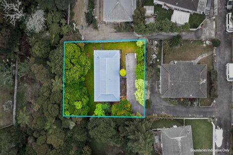 Photo of property in 1/28 Katrina Place, Massey, Auckland, 0614