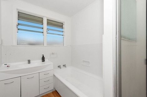 Photo of property in 74 Aurora Terrace, Hillcrest, Hamilton, 3216