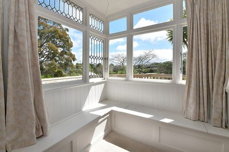 Photo of property in 14 Tiri Road, Manly, Whangaparaoa, 0930