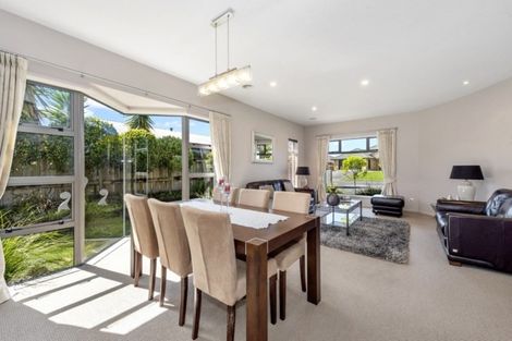 Photo of property in 5 The Peninsula, Huntington, Hamilton, 3210