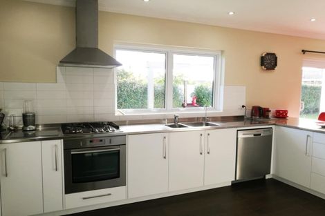 Photo of property in 19 Linklater Avenue, Bellevue, Tauranga, 3110