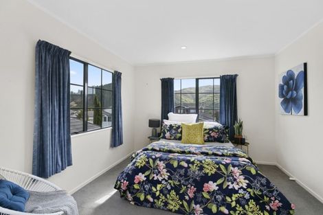 Photo of property in 5 Furlong Crescent, Churton Park, Wellington, 6037
