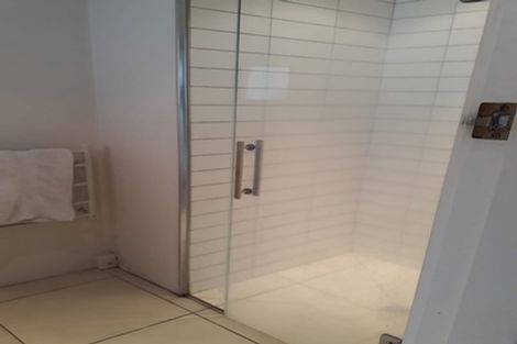 Photo of property in 5b Pendarves Street, New Plymouth, 4310