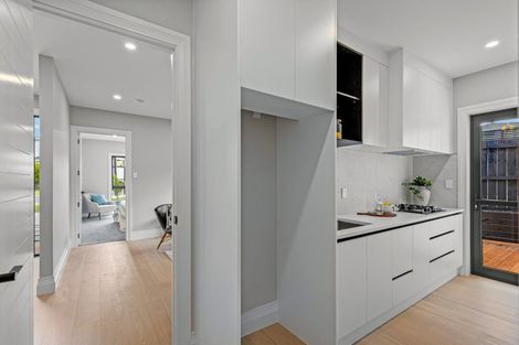 Photo of property in 41 Surf View Crescent, Red Beach, 0932