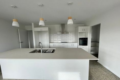 Photo of property in 12 Olney Court, One Tree Point, 0118