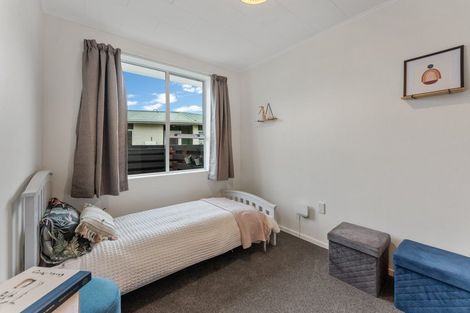 Photo of property in 256b Wellington Road, Wainuiomata, Lower Hutt, 5014