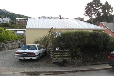 Photo of property in 36a Sainsbury Road, Fernhill, Queenstown, 9300