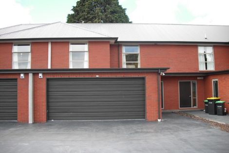 Photo of property in 5 Athol Terrace, Upper Riccarton, Christchurch, 8041