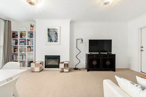 Photo of property in 8/2 Herne Bay Road, Herne Bay, Auckland, 1011