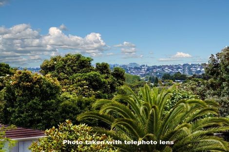 Photo of property in 1/6 Butterworth Drive, Glendene, Auckland, 0602