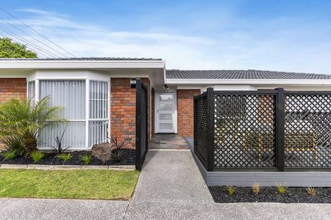 Photo of property in 1/73 Shakespeare Road, Milford, Auckland, 0620