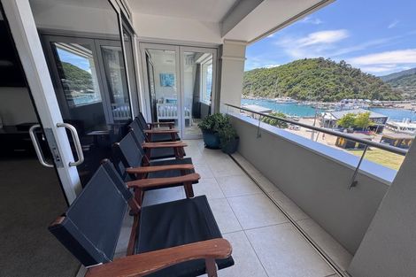 Photo of property in Oxleys Rock Apartments, 401/6 London Quay, Picton, 7220