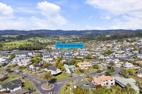 Photo of property in 4 San Ambrosio Rise, Henderson, Auckland, 0612