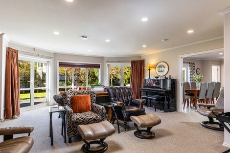 Photo of property in 10 Glentui Place, Waikawa, Picton, 7220