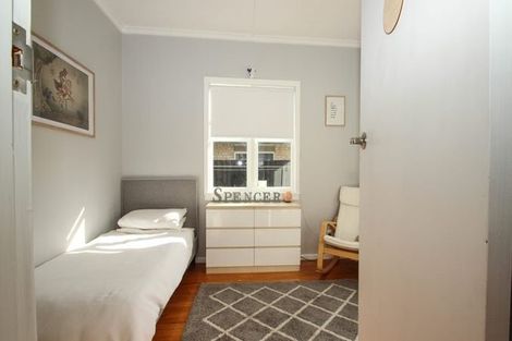 Photo of property in 1212 Caroline Road, Mayfair, Hastings, 4122