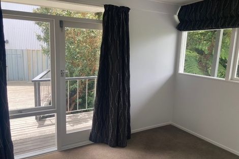 Photo of property in 3 Mamaku Grove, Khandallah, Wellington, 6035