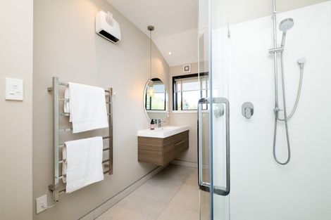 Photo of property in 89 James Cook Street, Havelock North, 4130