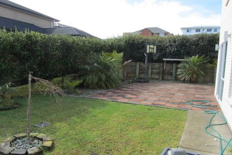Photo of property in 27 Kilkelly Avenue, Pinehill, Auckland, 0632