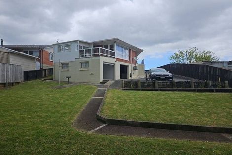 Photo of property in 19 Rodney Street, Howick, Auckland, 2014