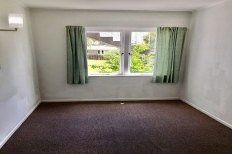 Photo of property in 3 Trinidad Road, Sunnynook, Auckland, 0620