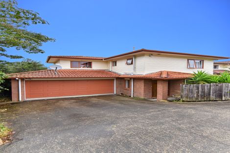 Photo of property in 63c Redoubt Road, Goodwood Heights, Auckland, 2105