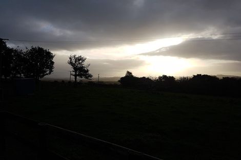 Photo of property in 77 Alexandra Redoubt Road, Tuakau, 2694