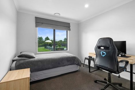 Photo of property in 10 Clifford Close, Leamington, Cambridge, 3432