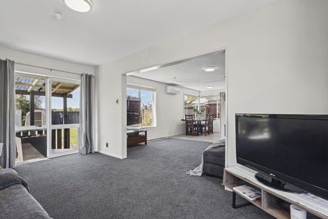 Photo of property in 44 Holland Drive, Kaiapoi, 7630