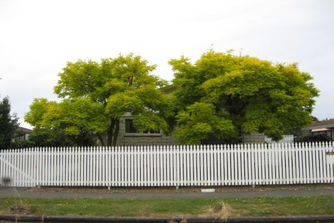 Photo of property in 16 Cowes Street, Avondale, Christchurch, 8061