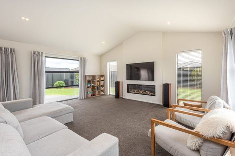 Photo of property in 3 Springbrook Close, Rangiora, 7400